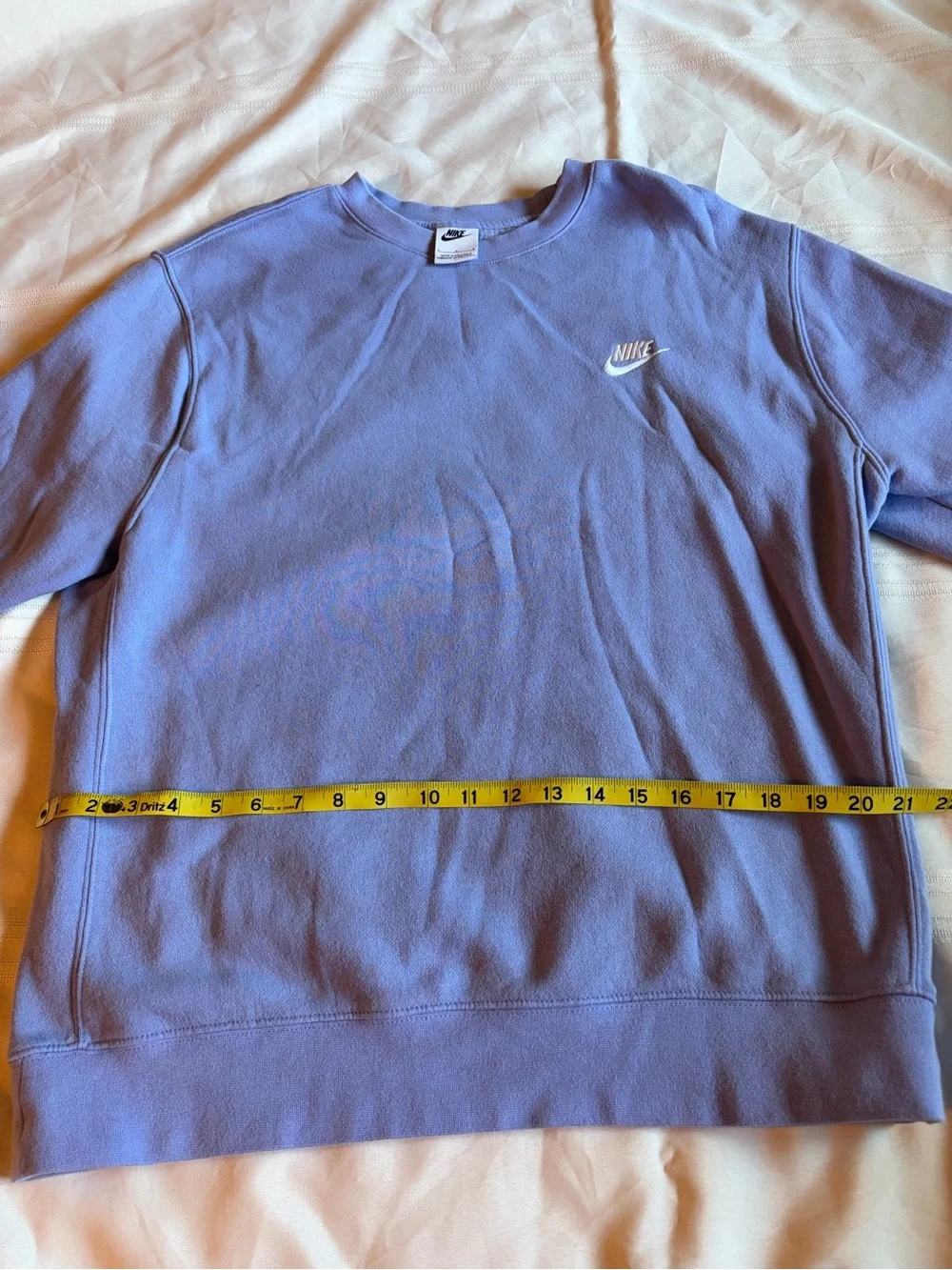 Nike Men's Light Purple Crewneck Sweatshirt